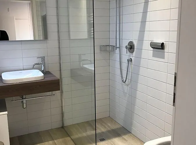 לינה וארוחת בוקר Al Grottino 3*